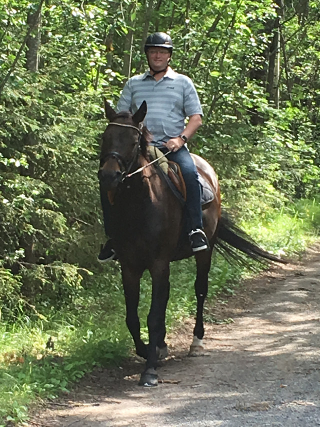 Lars Beckman på en hälsosam ridtur